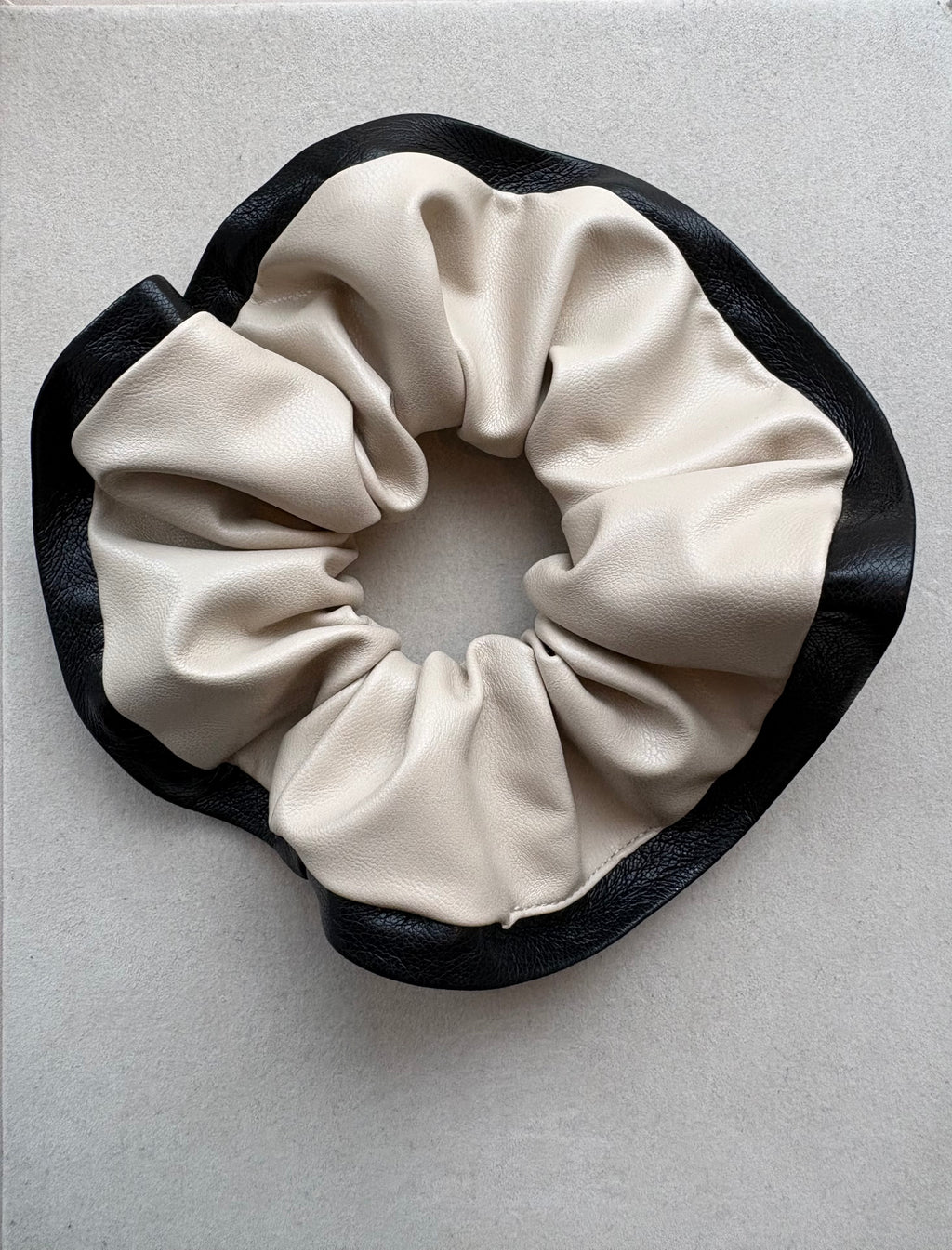 Leia scrunchie