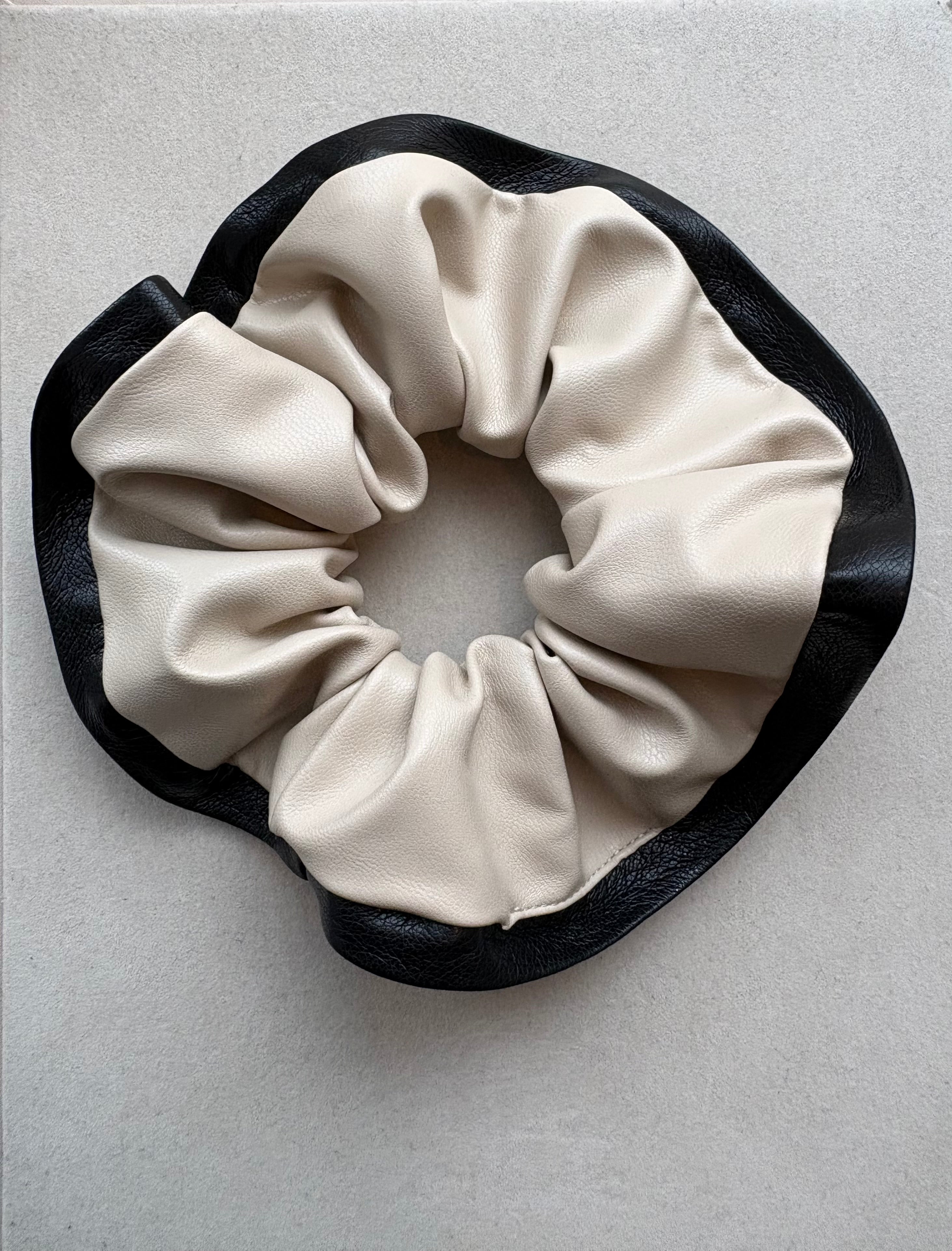 Leia scrunchie