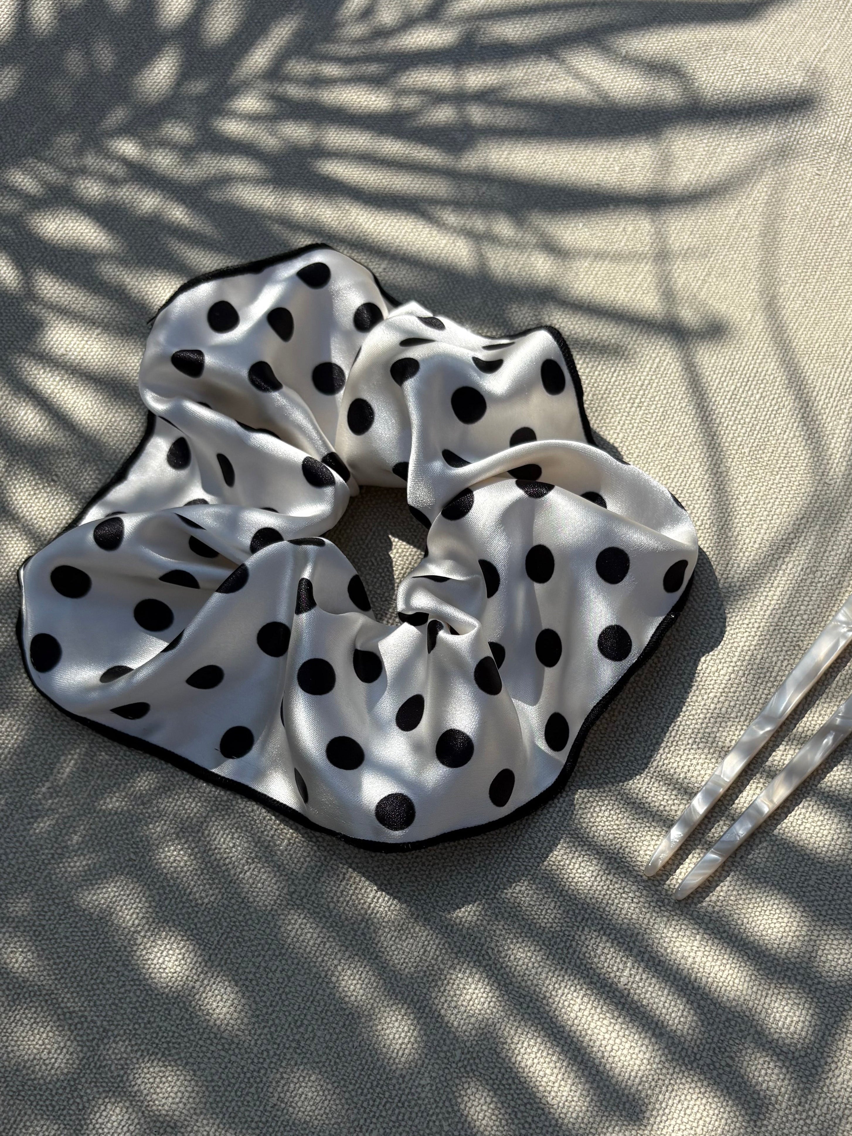 Zara scrunchie