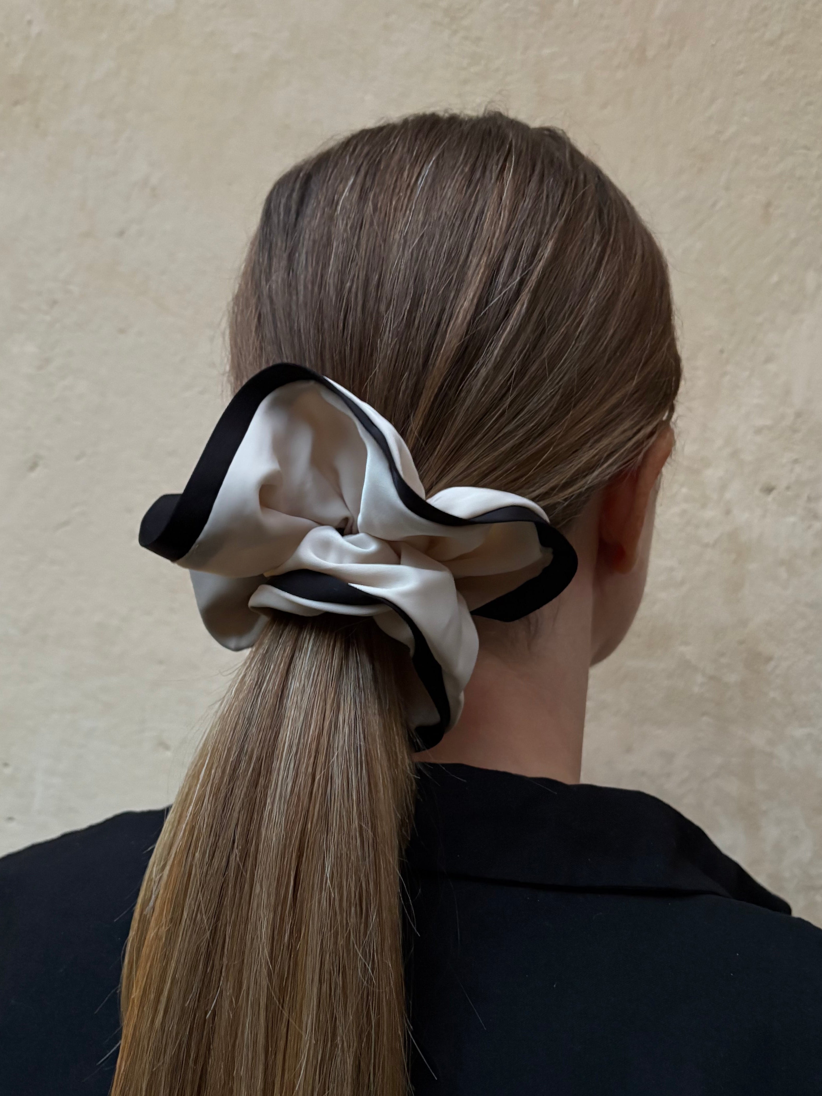 Elle Scrunchie