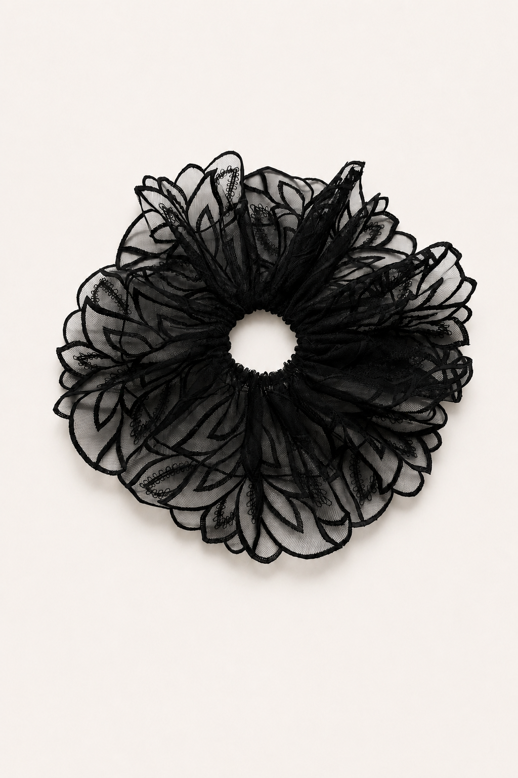 Ana Lace scrunchie