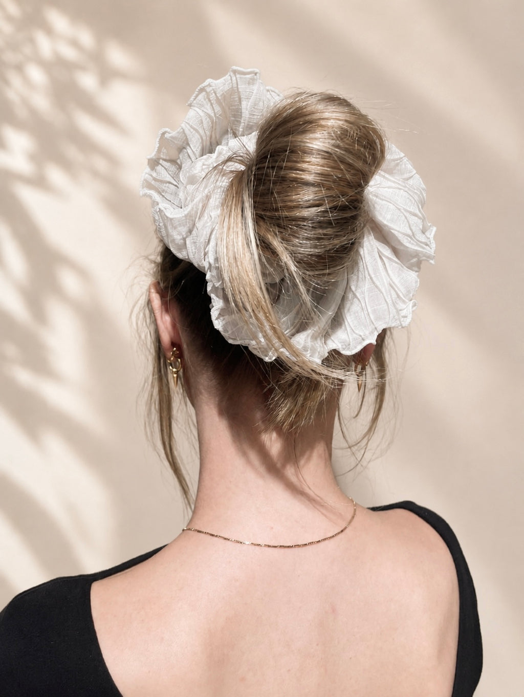 Flower scrunchie