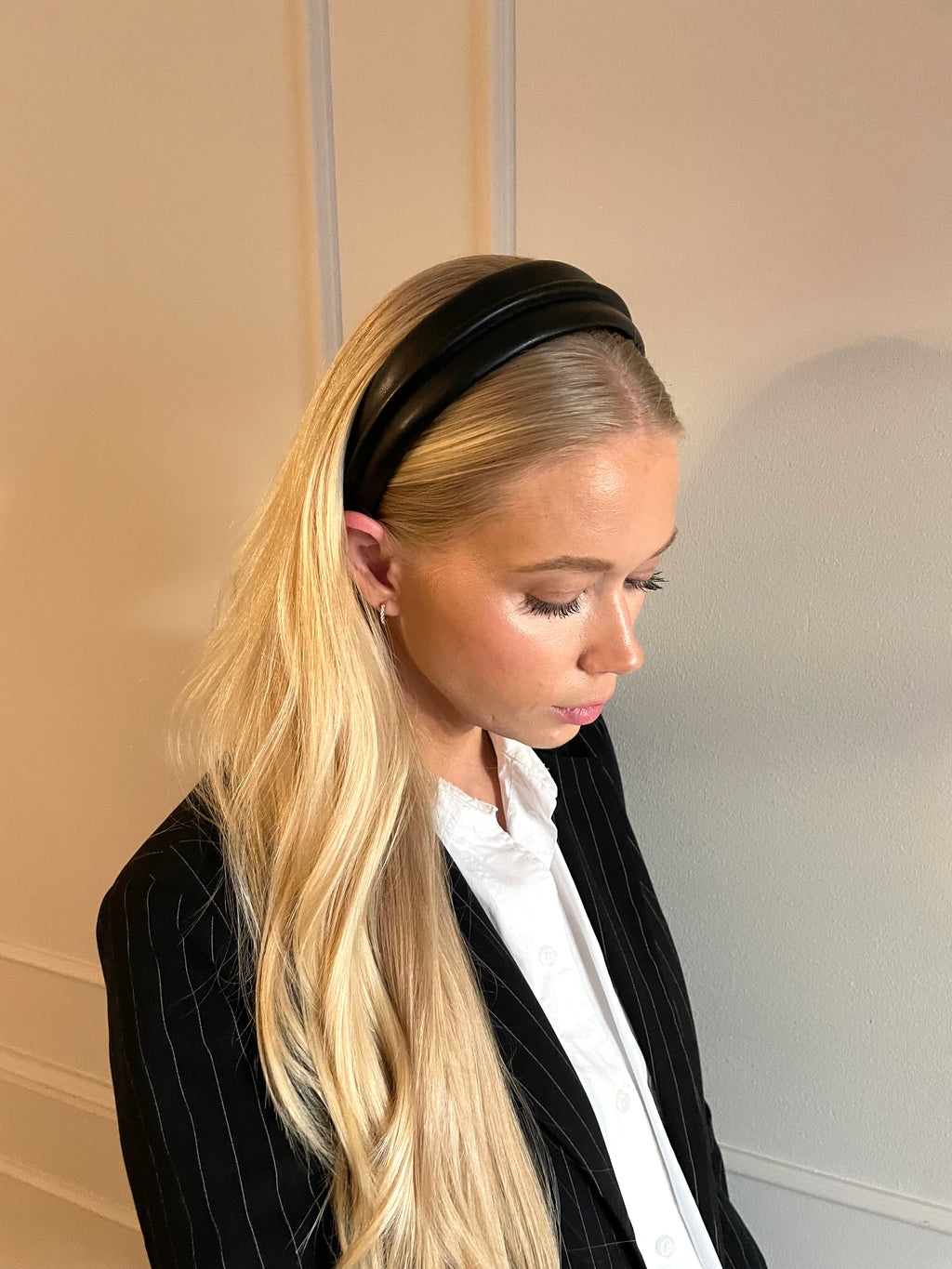 Leah Head piece