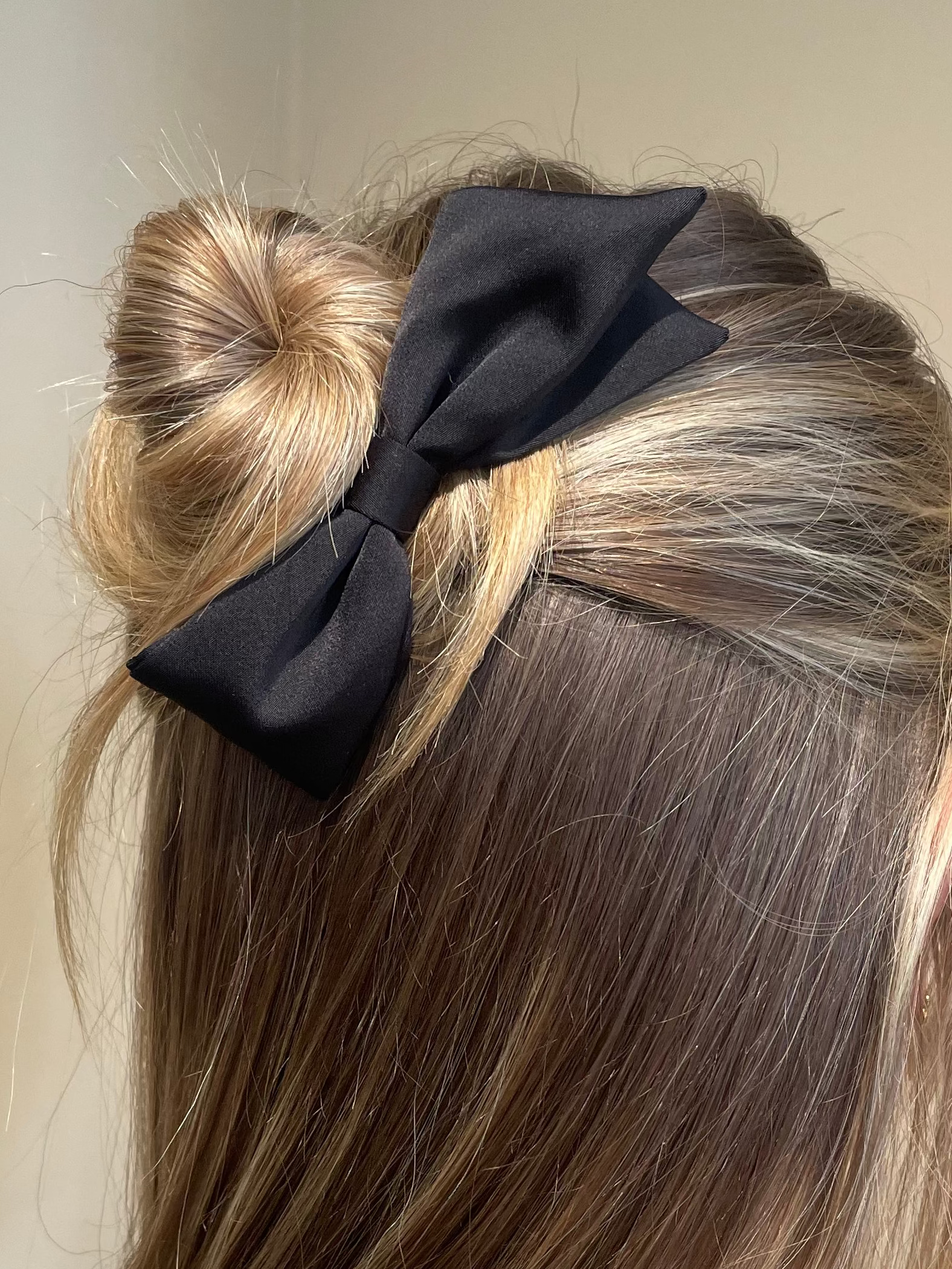 Silk Bow Clip