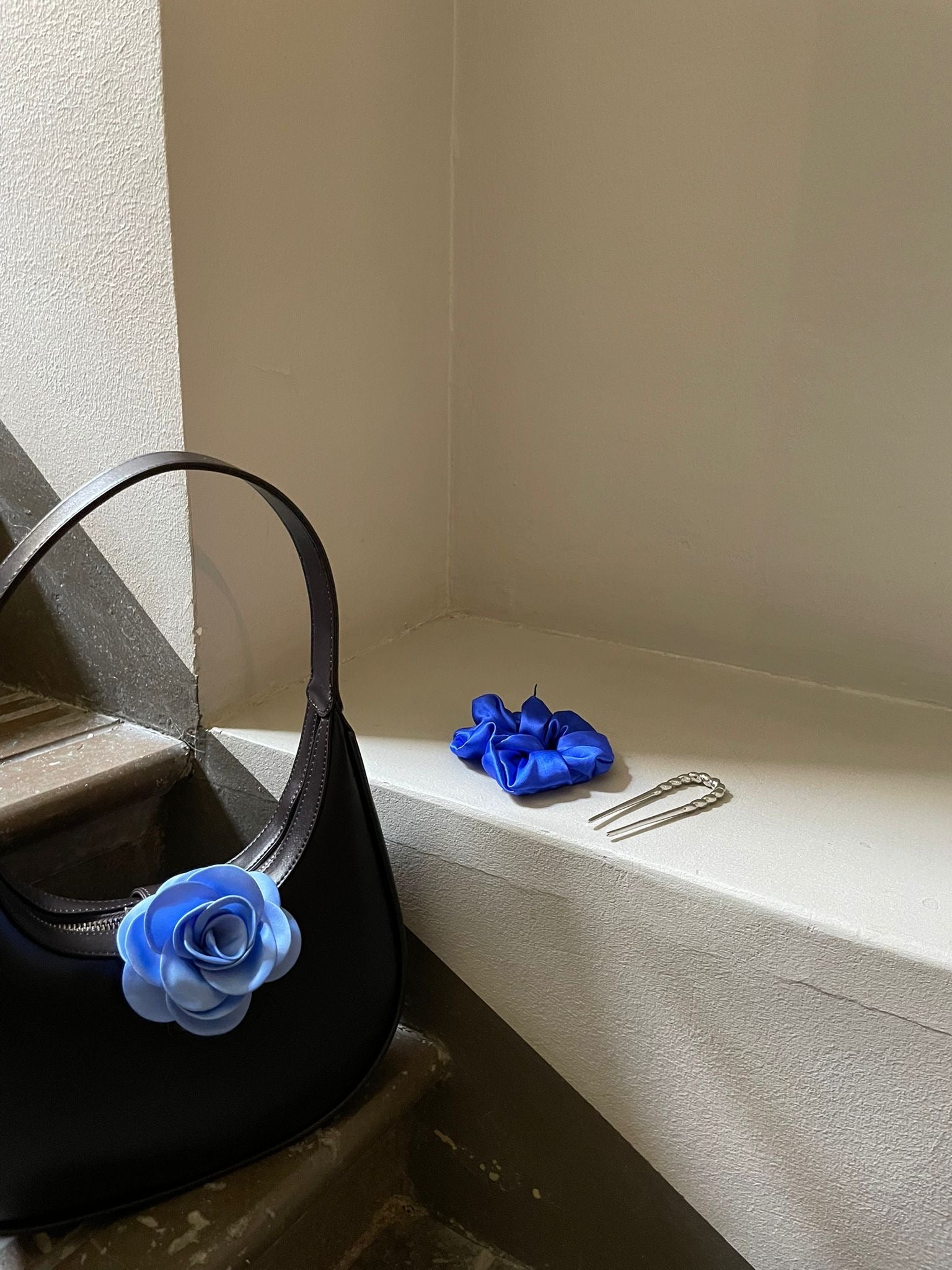 Linn Flower Clip